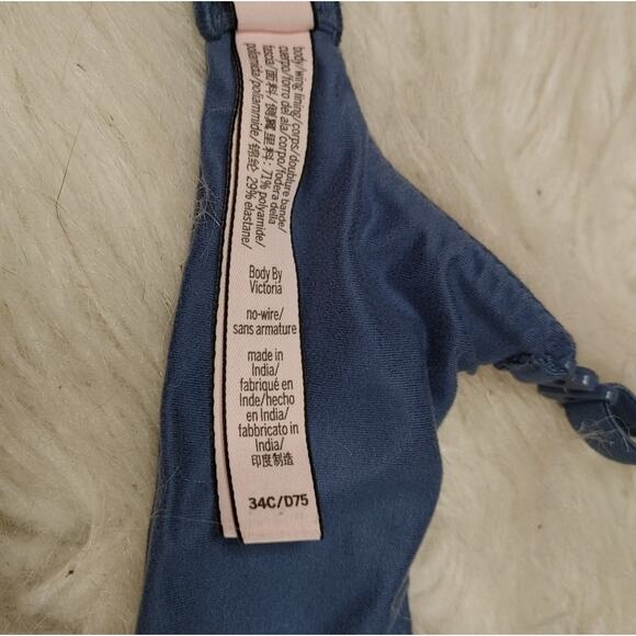 Victorias Secret VS Blue Size 34C No Wire Soft Comfortable Bra - Picture 7 of 7